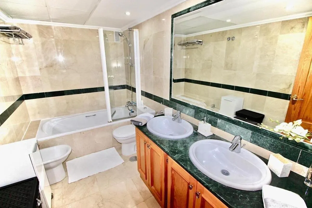 Apartment On The Marbella Promenade Spanje